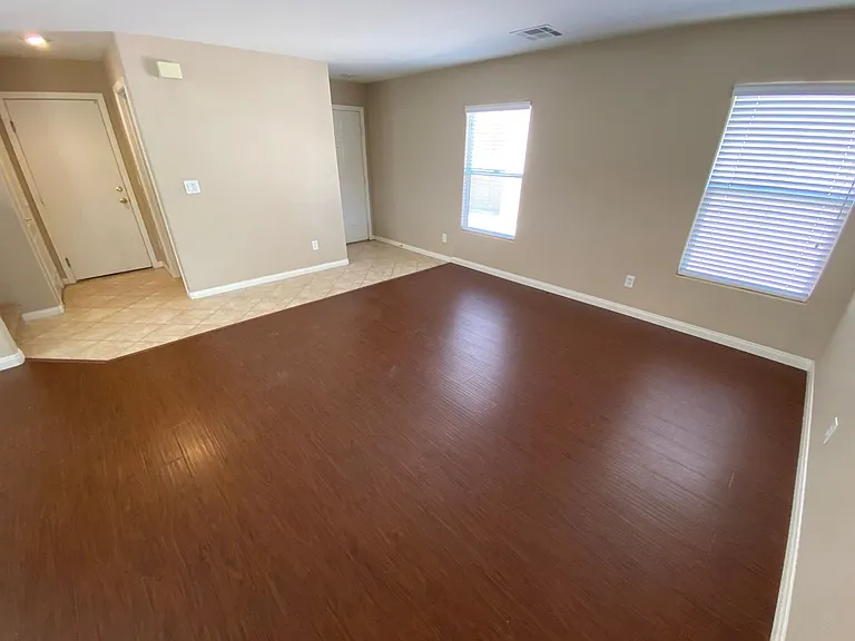 11645 Royal Derwent Dr — Photo 2