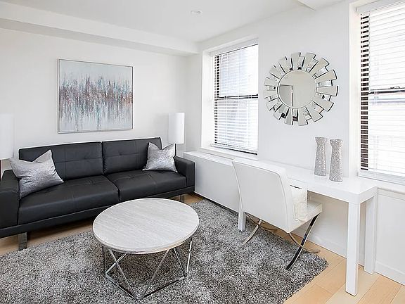 2nd image of 150 W 51st St APT 1602