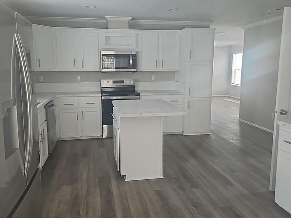 4th image of 450 Cary Ln #244