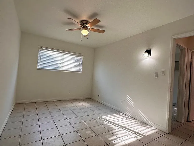2277 Channel Dr — Photo 7