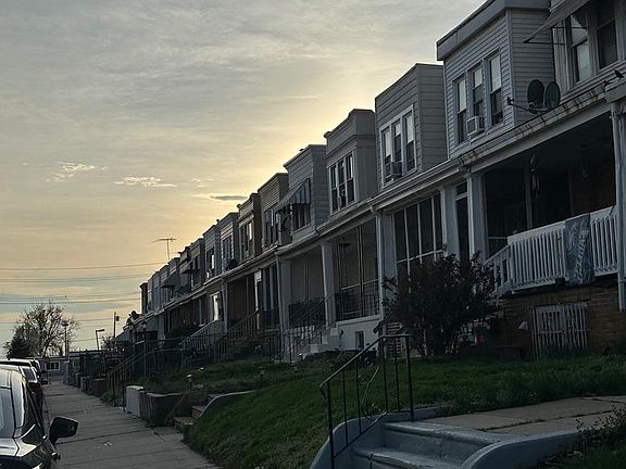 2nd image of 1633 Crosslynne Ave