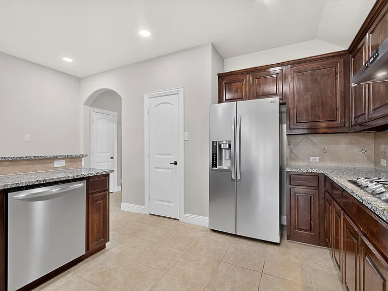 10529 Jackson Hole Ln — Photo 10