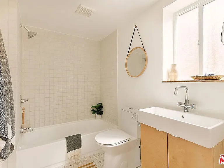 3021 Johnston St #LOWER — Photo 17