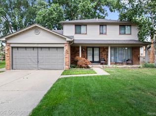 13749 Pernell Dr, Sterling Heights, MI 48313