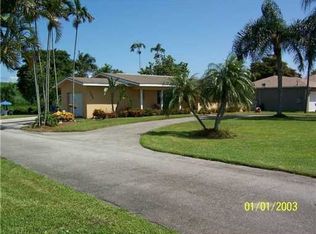 2559 Bacom Point Rd, Pahokee, FL 33476