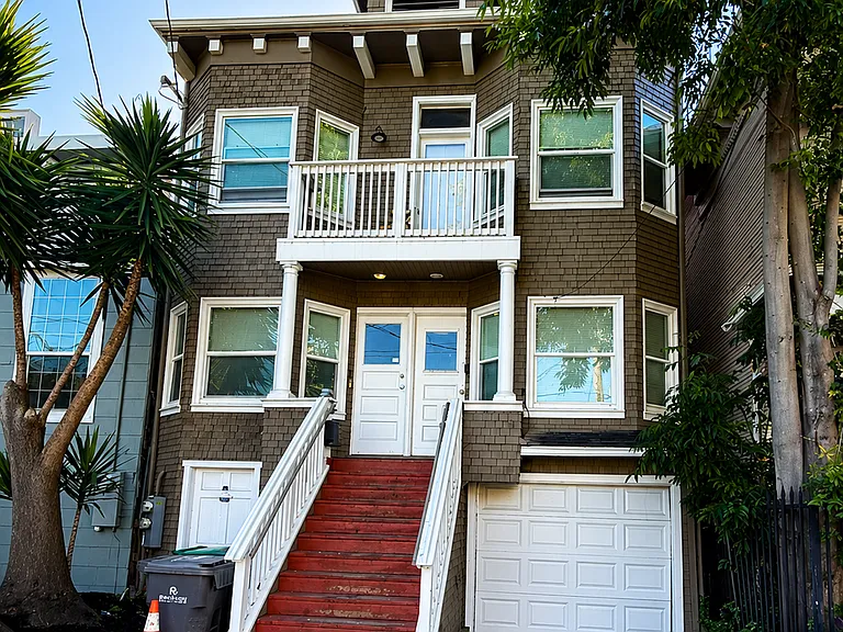 2533-2535 Filbert St — Photo 1