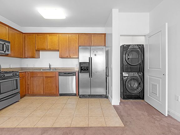 2nd image of 6938 Laurel Canyon Blvd #67