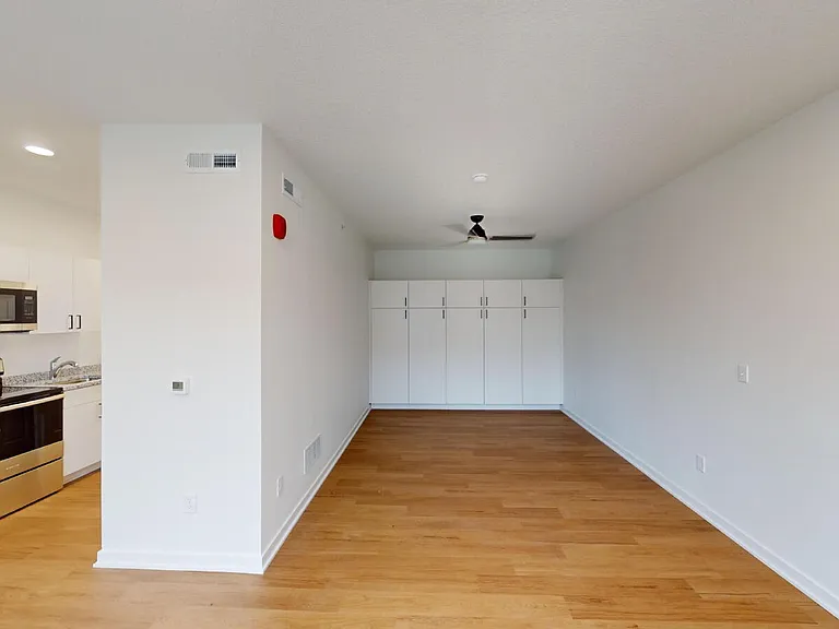 121 N Federal Ave #H — Photo 6