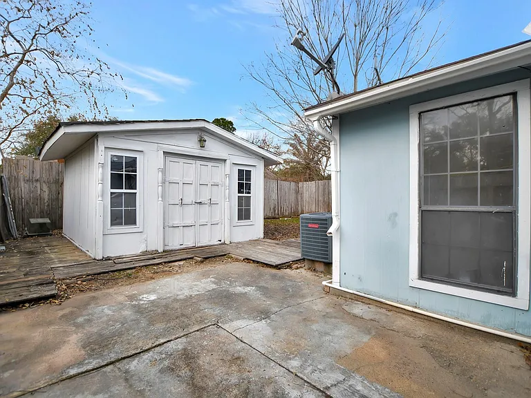 7619 Lemma Dr — Photo 3