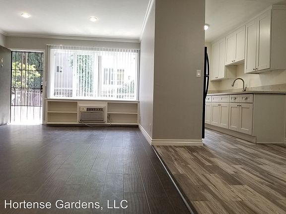 5th image of 10840 Hortense St APT 6
