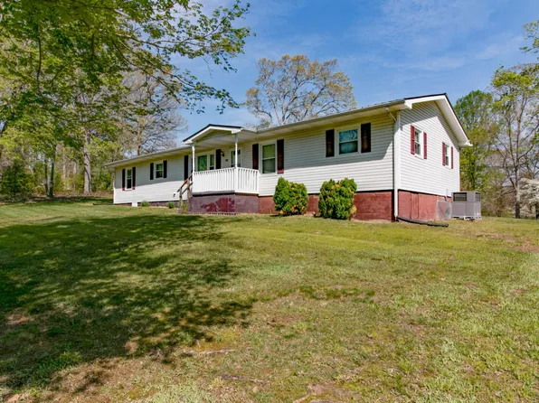 270 Irish St, Erin, TN 37061