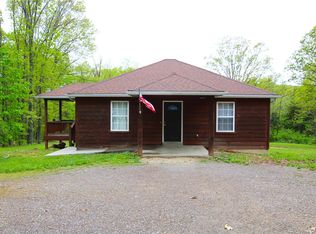 391 Lucky Ln, Middle Brook, MO 63656