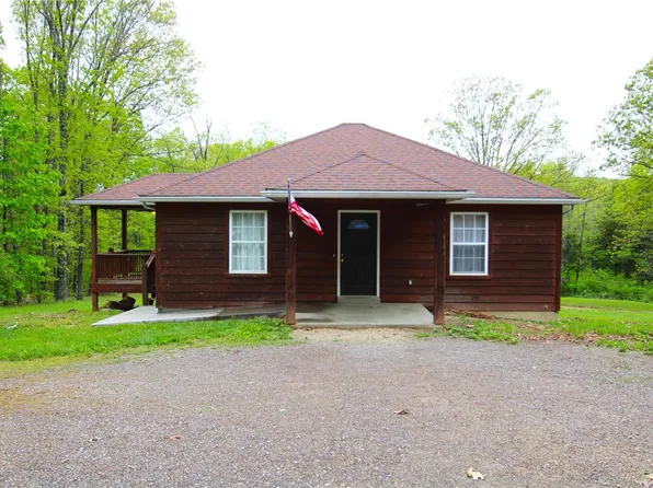 391 Lucky Ln, Middle Brook, MO 63656