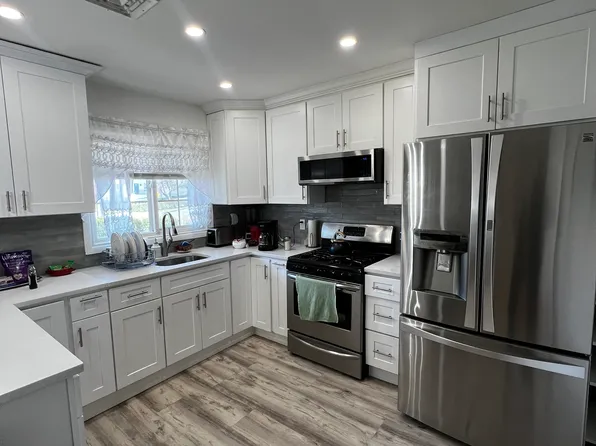 (undisclosed Address), Yonkers, NY 10704