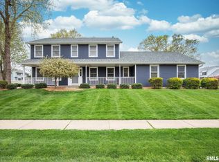 3609 Deerbrook Dr, Bettendorf, IA 52722