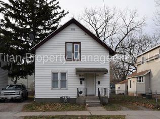 907A Frederick St, Oshkosh, WI 54901