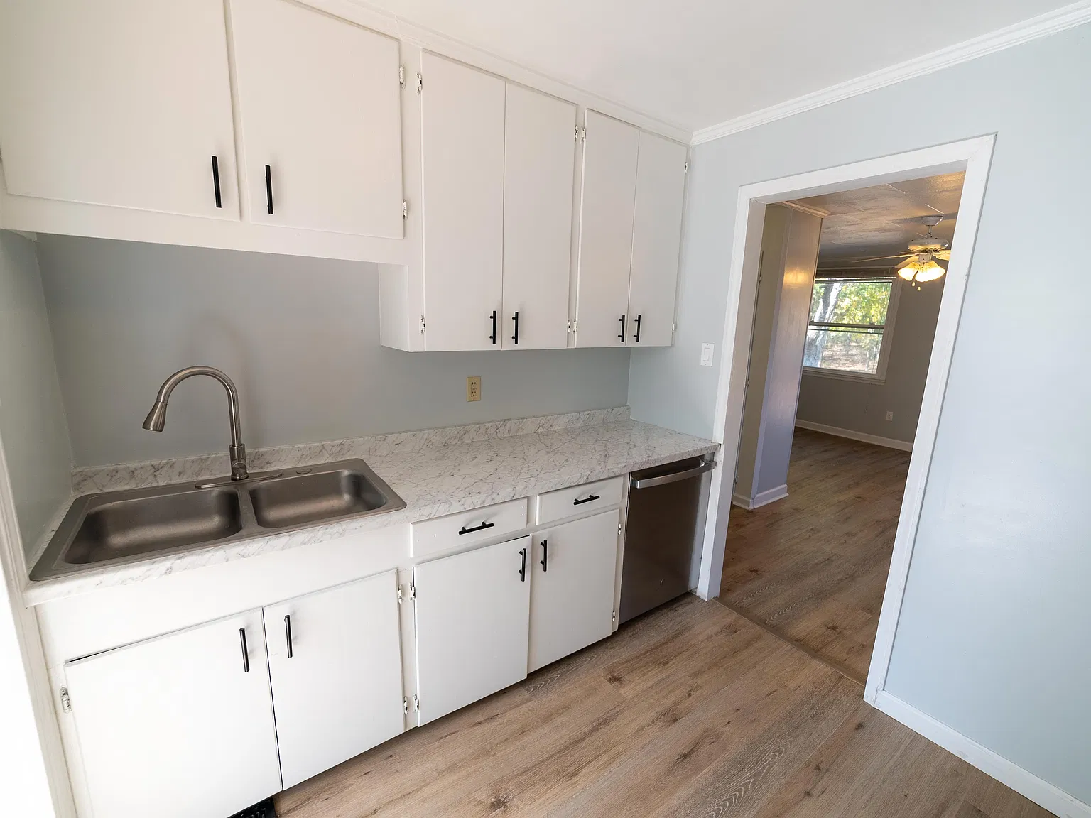 2 bed, $1,450 — Photo 3