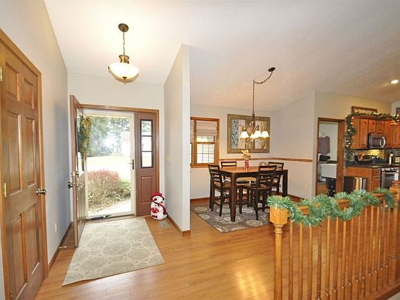 2nd image of 10043 Lanter Ct