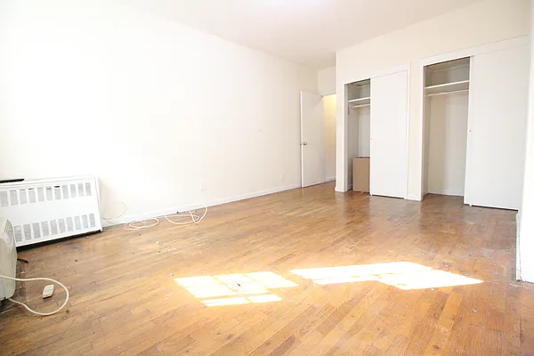 Rented by Luxor Homes & Investment Realty | media 5