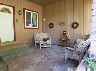 50 Poplar Ave S, Annandale, MN 55302