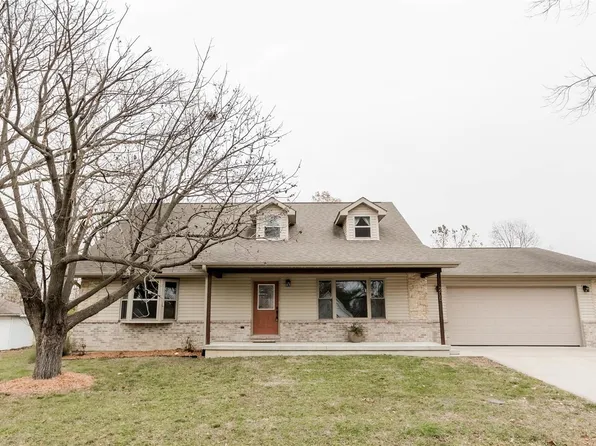 205 S Walnut St, Freeburg, IL 62243