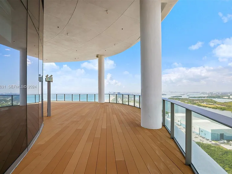 15701 Collins Ave #2103 — Photo 32