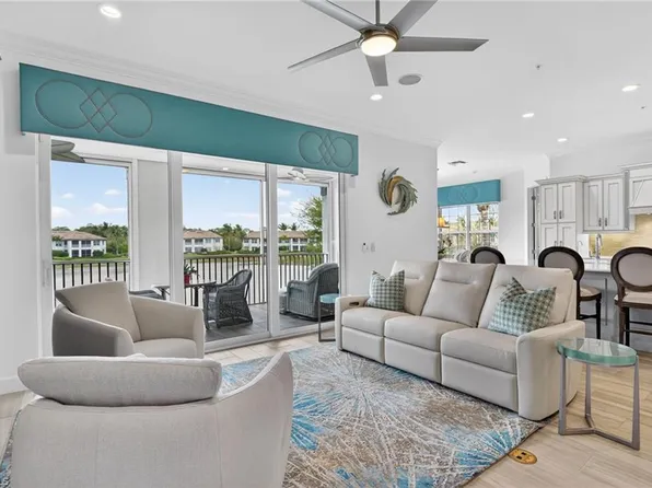 8062 Signature Club CIR #202, NAPLES, FL 34113