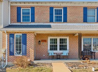 1237 Pine Ridge Dr, Perkiomenville, PA 18074