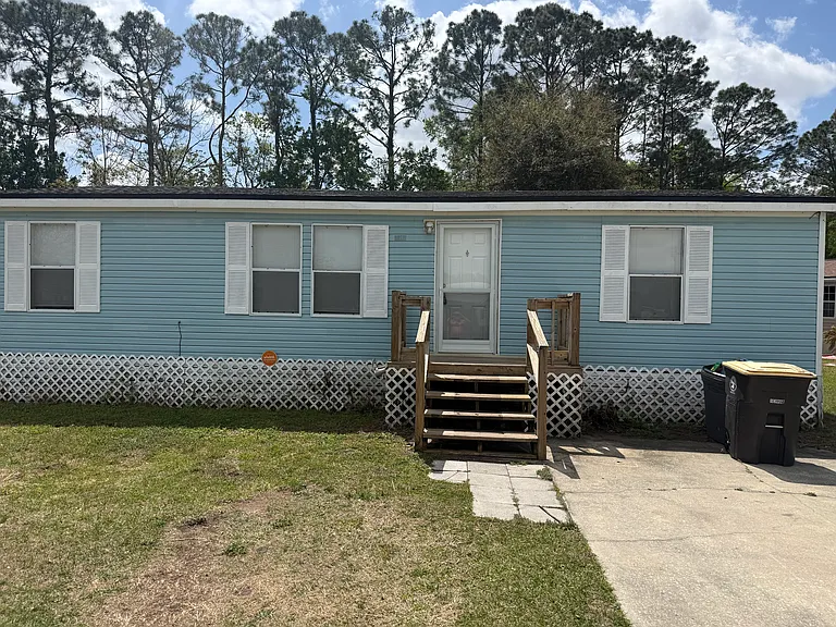8891 Pisces Cir N — Photo 1