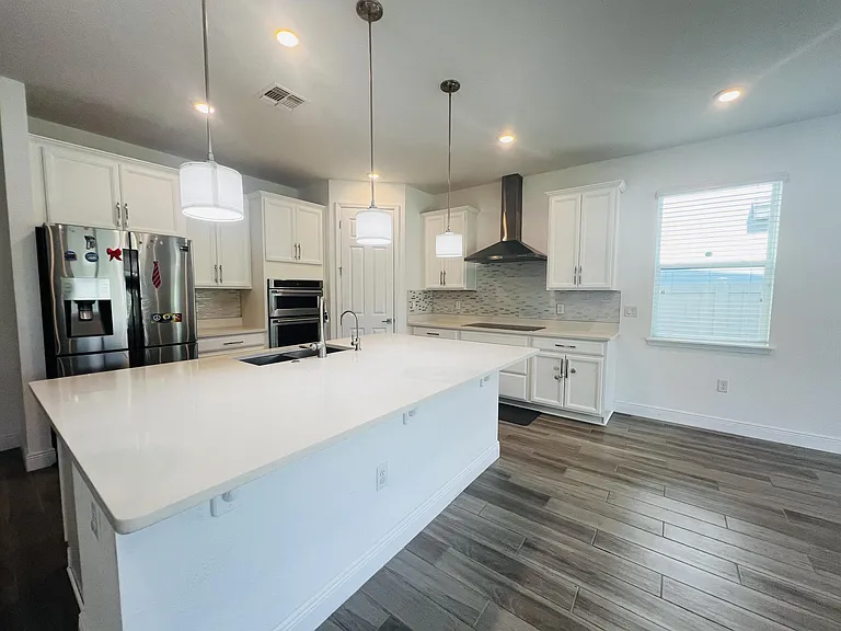 1225 Bristol Oaks Way — Photo 3