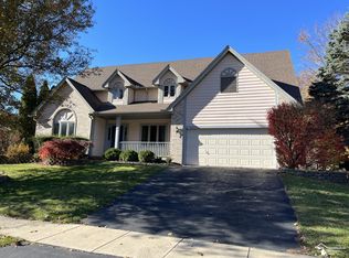 6973 Streamview Dr, Lambertville, MI 48144
