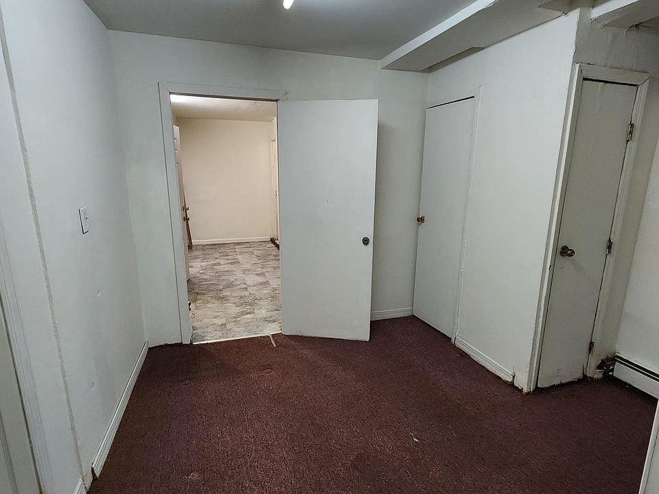 2nd image of 10511 Inwood St Floor 1