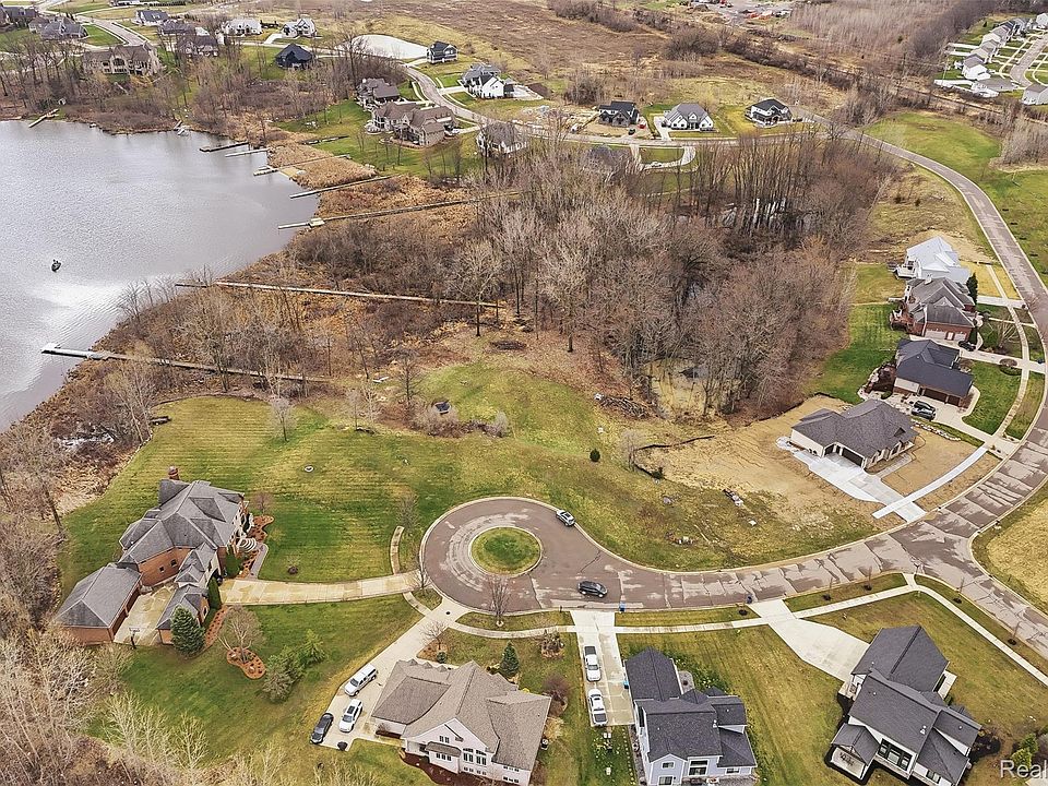 14275 Wright Dr, photo 2