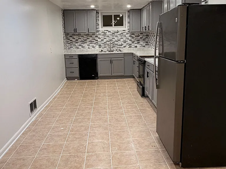 5040 Redan Rd #BASEMENT — Photo 31