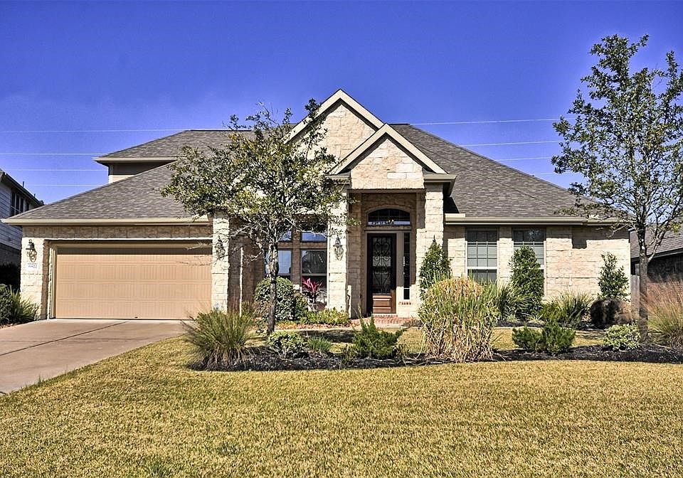 6822 Redwood Terrace Lane