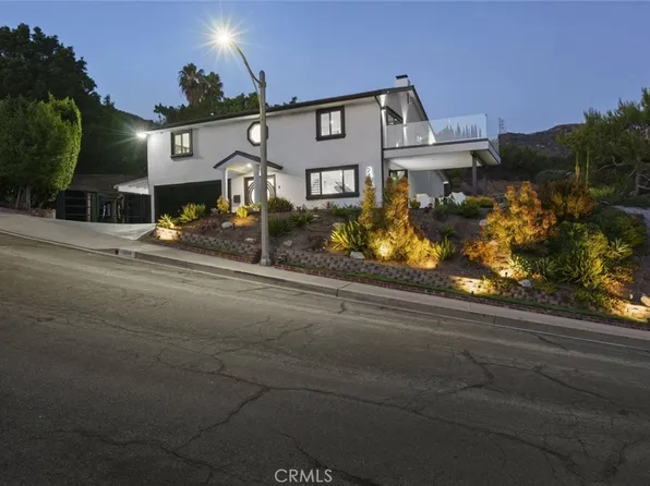 2434 Delisle Ct, Glendale, CA 91208