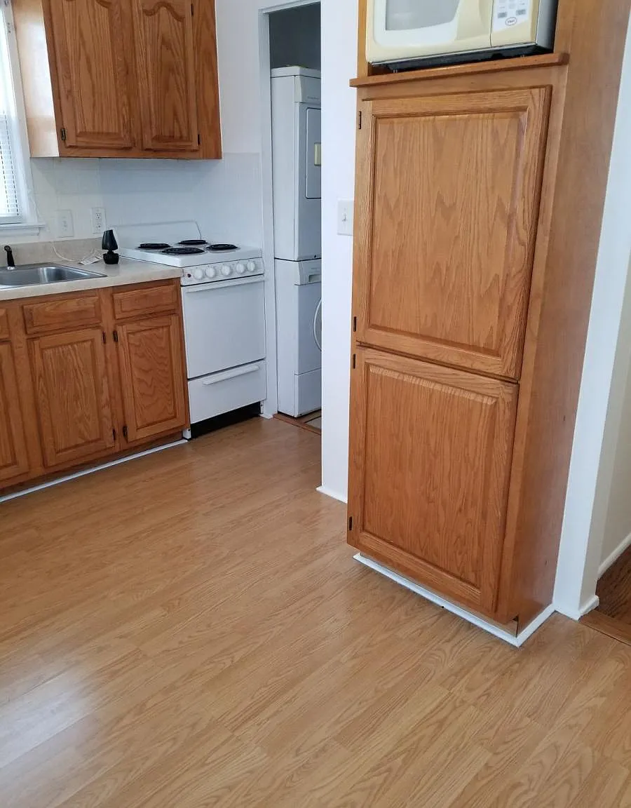 17157 Robert Street — Photo 2