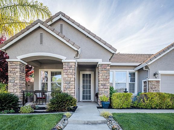 2nd image of 1816 San Diego Cir
