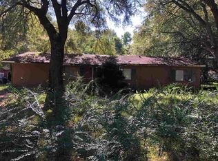 1063 Brookley St, Jackson, MS 39212