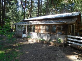 570 Pinewood Way, Cave Junction, OR 97523