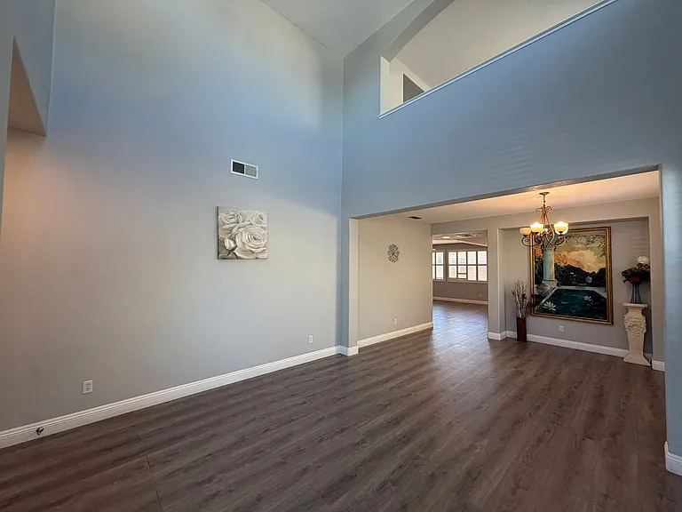 5418 Halas Ct — Photo 3