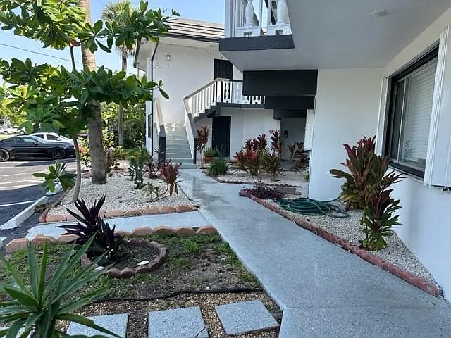 2401 NW 9th Ave #3 — Photo 14