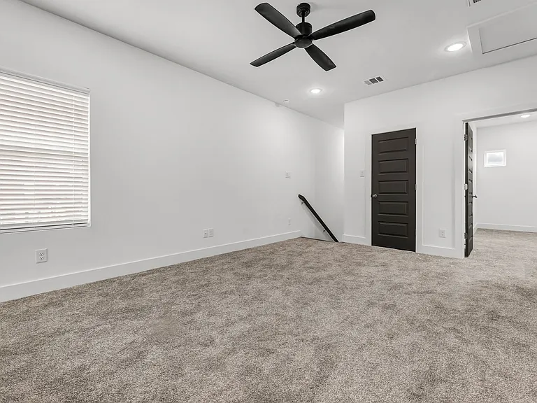 3013 Alpha Wolf Ct — Photo 31