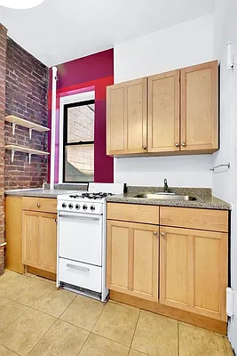 Rented by Cooper & Cooper Real Estate | media 14