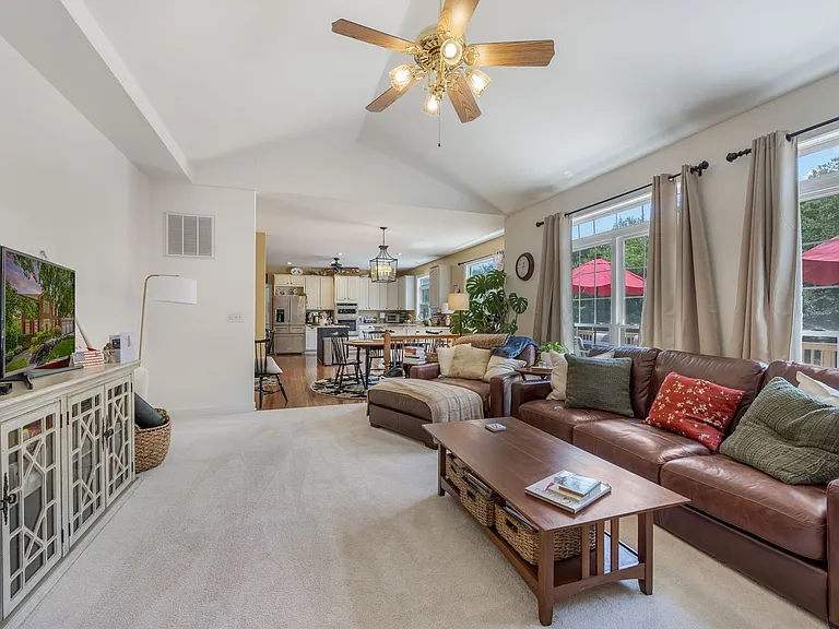 26 Kirby Ln — Photo 18