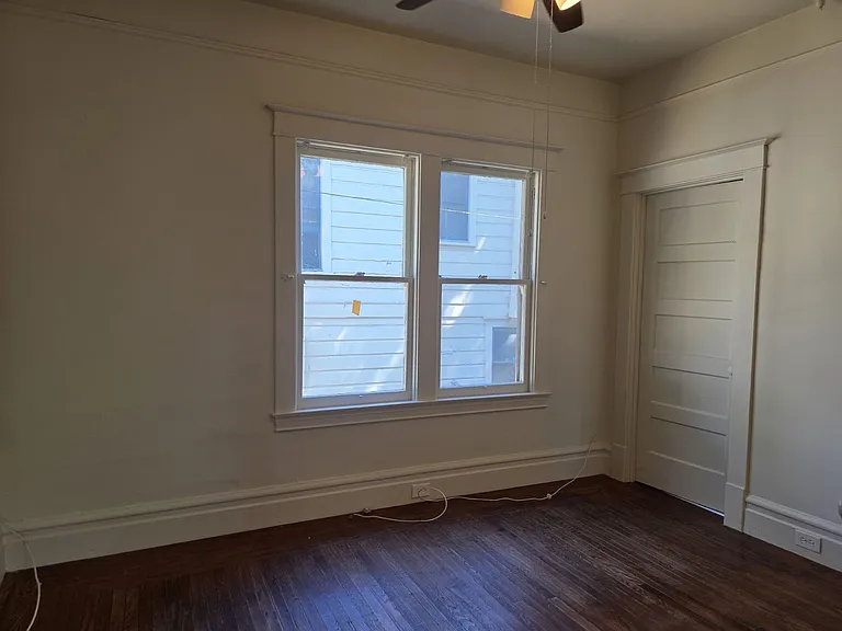 111 Junior St — Photo 6