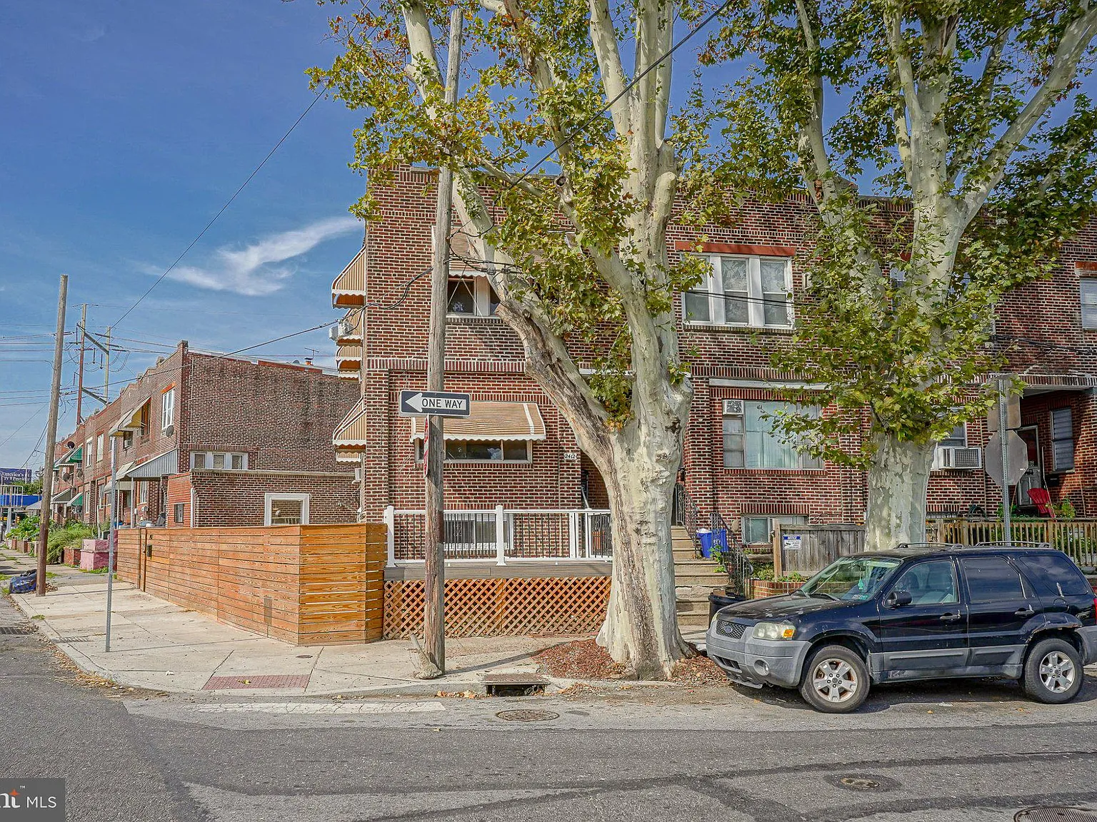 2412 S 24th St — Photo 1