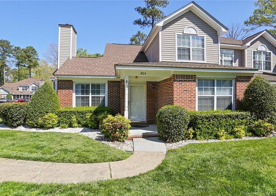 1st image of 804 Brassie Way