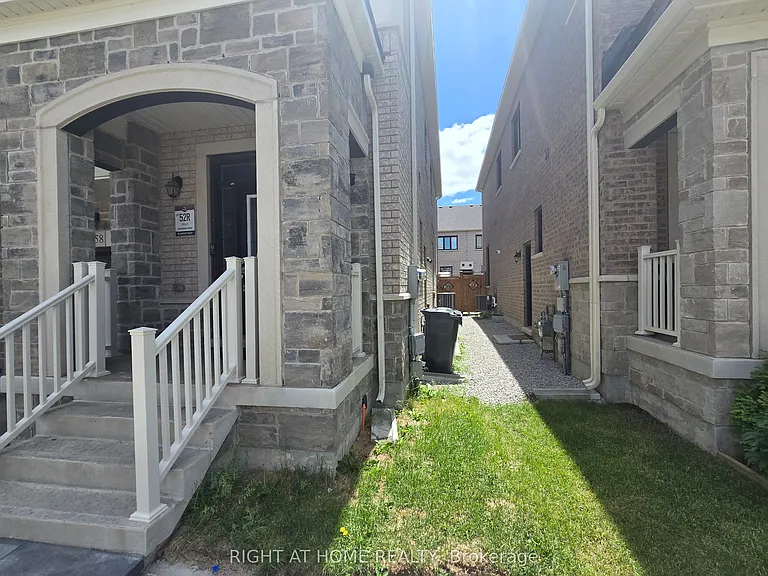458 Bergamot Ave #BASEMENT — Photo 4