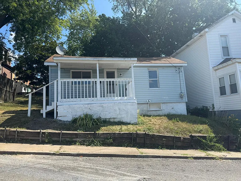 291 Maryland Ave — Photo 1